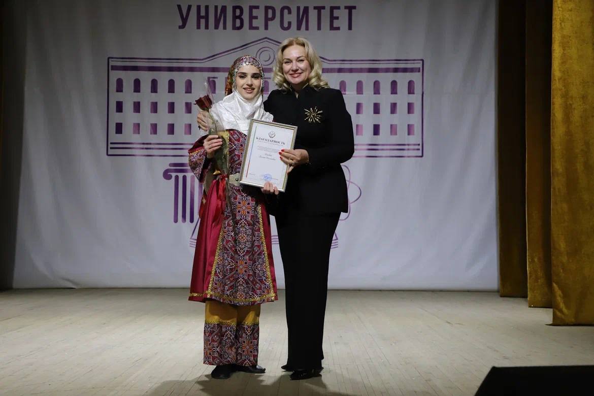 Зарема Бутаева посетила Дагестанский государственный университет в преддверии Дня российского студенчества.
